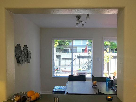 3rd image of 4693 Persimmon Pl