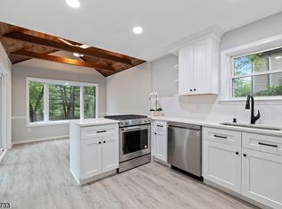 504 Lyons Rd, Basking Ridge, NJ 07920