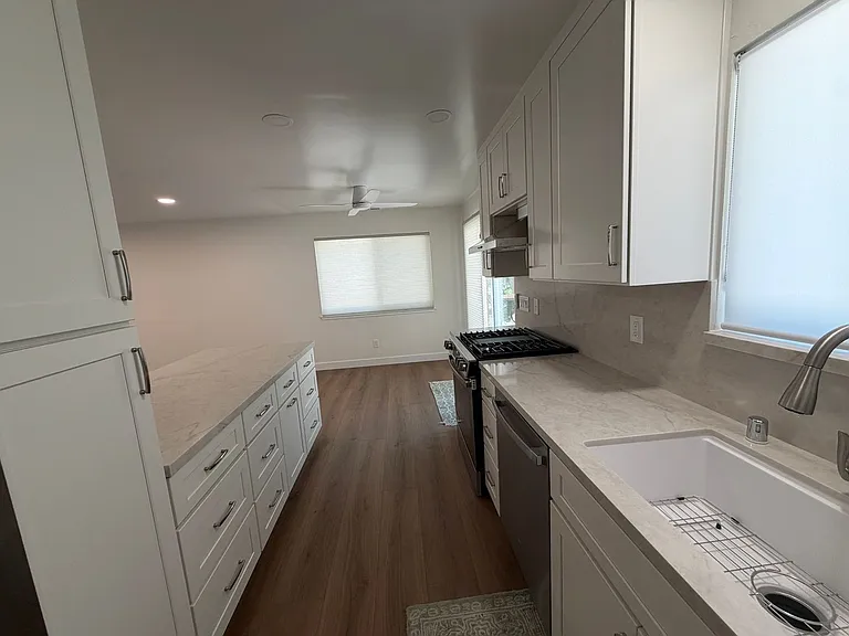 737 Anita Dr — Photo 6