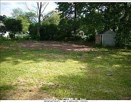 2nd image of 116 Highland Ave