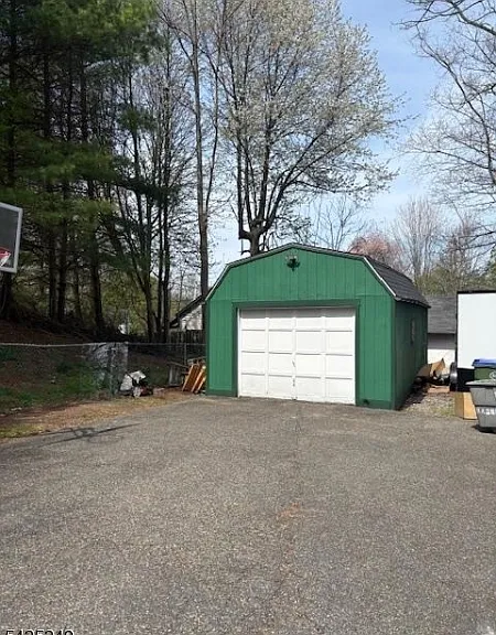 1709 Route 517 — Photo 11