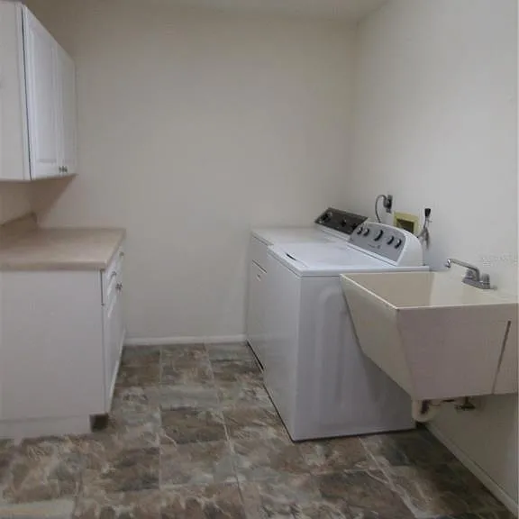 1608 Lilliput Ct — Photo 22