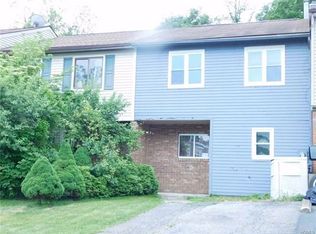 311 Rakov Rd, Maybrook, NY 12543