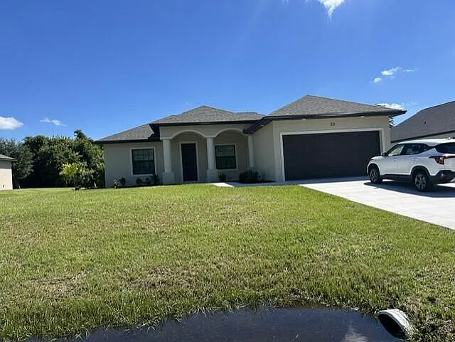 3 bed, 2.0 bath, 1296 sqft, $2,800 — Photo 2