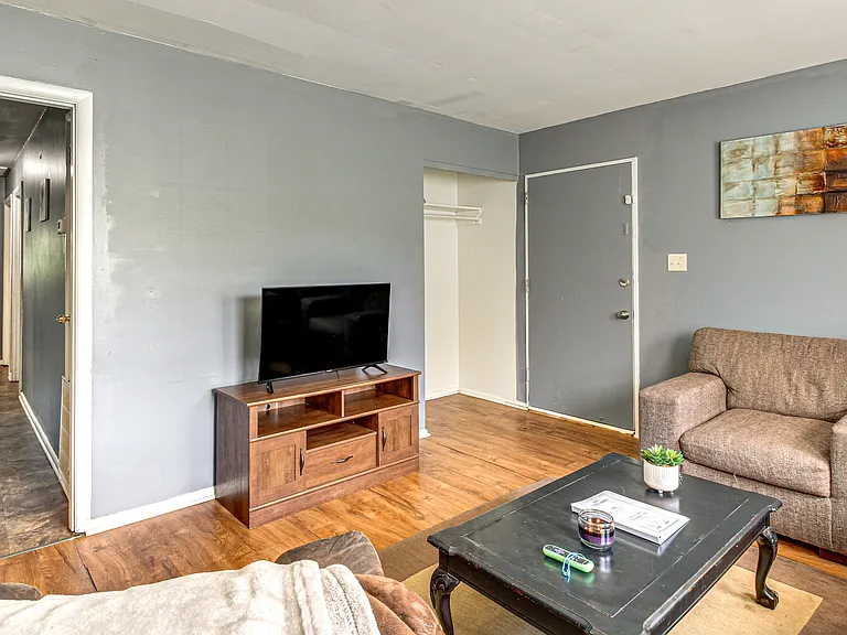 1010 7th Ave SW — Photo 11
