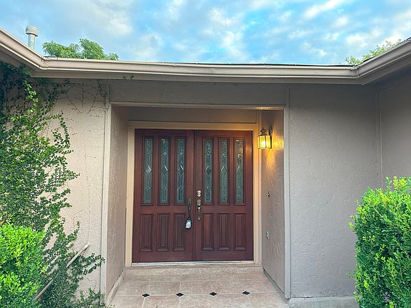 3rd image of 6634 Country Field Dr