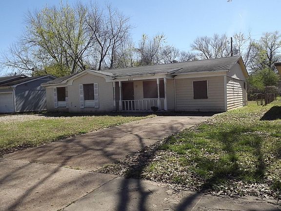 2nd image of 651 Benham Ave