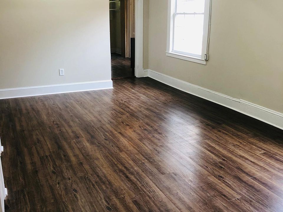 1st image of 2418 Barton Ave APT 1