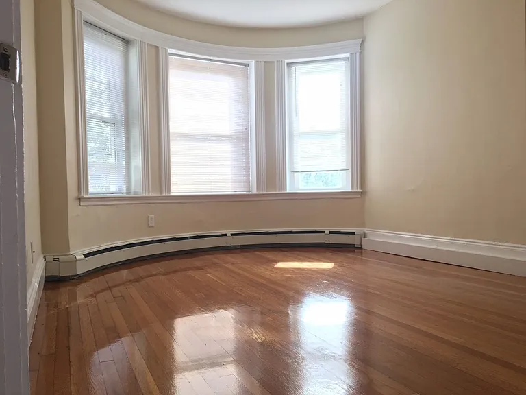 1325 Commonwealth Ave #52 — Photo 9