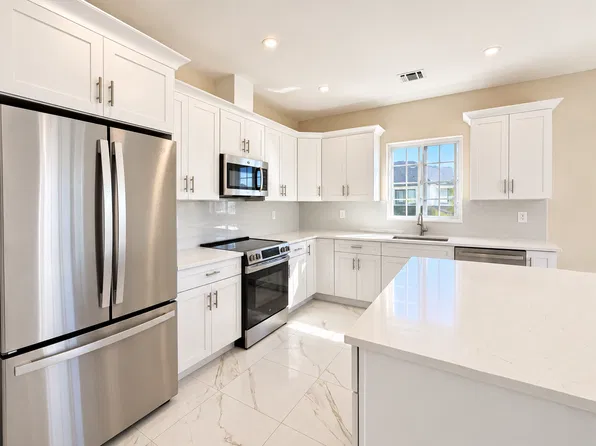 (undisclosed Address), Staten Island, NY 10305