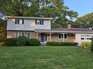 34 Reyquinn St, New London, CT 06320