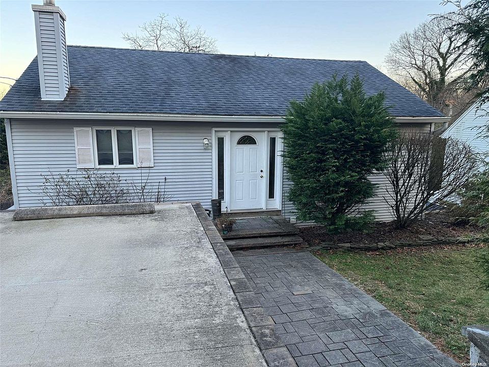 1st image of 107 Valley Drive