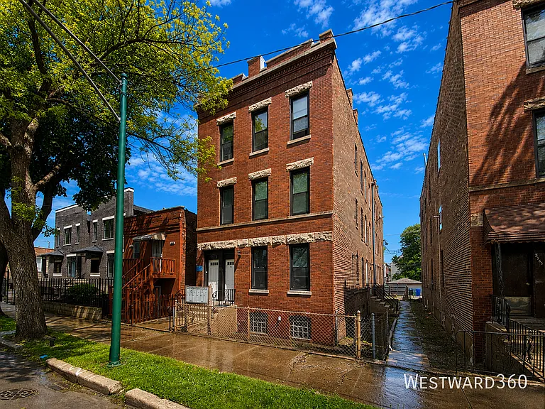 3363 S Racine Ave #3F — Photo 2