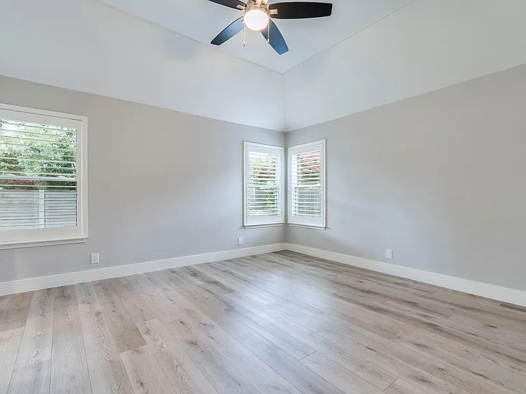 16704 Tomcat Dr — Photo 22