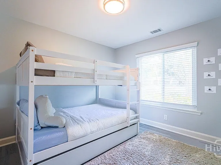 53 Village Green Cir — Photo 23