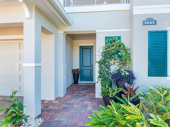 4th image of 7697 Kiawah Way