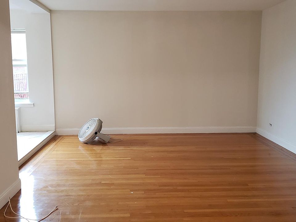 1st image of 1820 E 13th St #6R