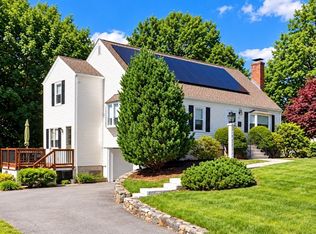 8 Digren Rd, Natick, MA 01760