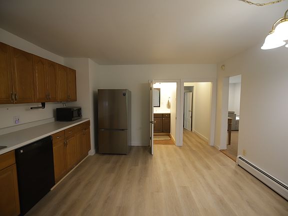 5th image of 293 Congress St #1