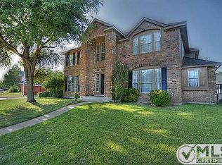 2630 Crosslands Dr, Garland, TX 75040