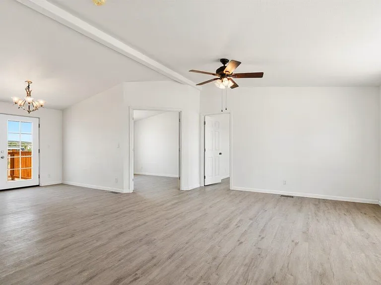24175 N Los Angeles St — Photo 4