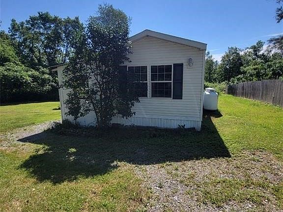 2nd image of 5441 Lee Valley Rd Trailer 11