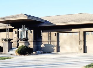 1010 12th Ave S, Clear Lake, IA 50428