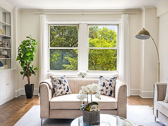 3rd image of 91 Central Park W APT 5A
