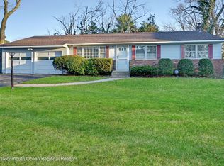 50 Oakside Dr, Toms River, NJ