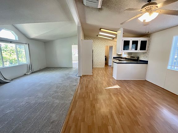 5th image of 6560 Pyramid Way #30