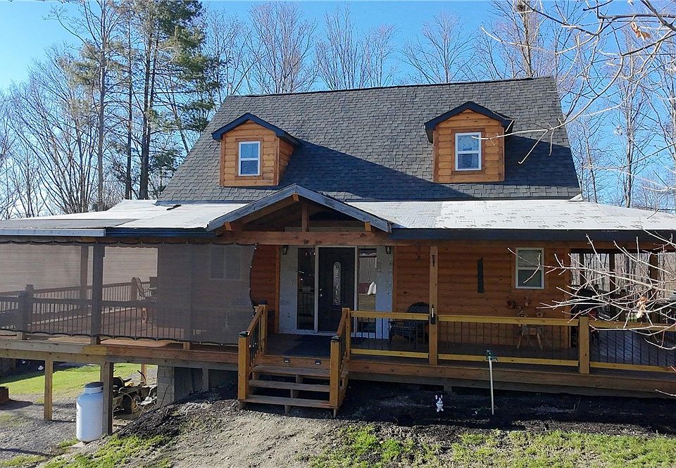 1st image of 475 Kelly Hill Rd