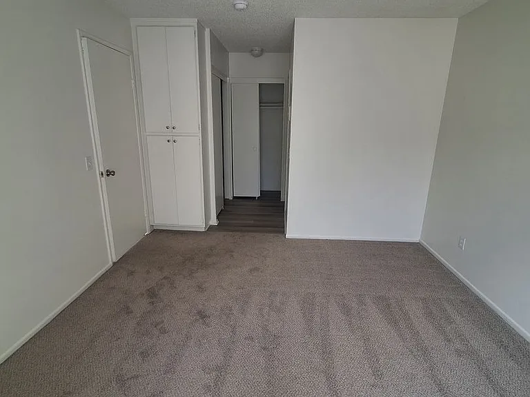 489 S Chatham Cir — Photo 17