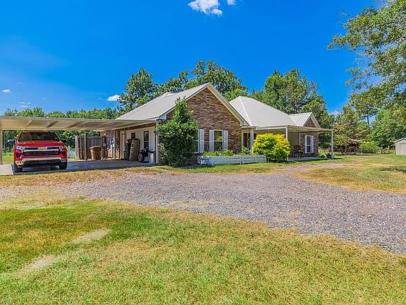3rd image of 1074 County Road 1105