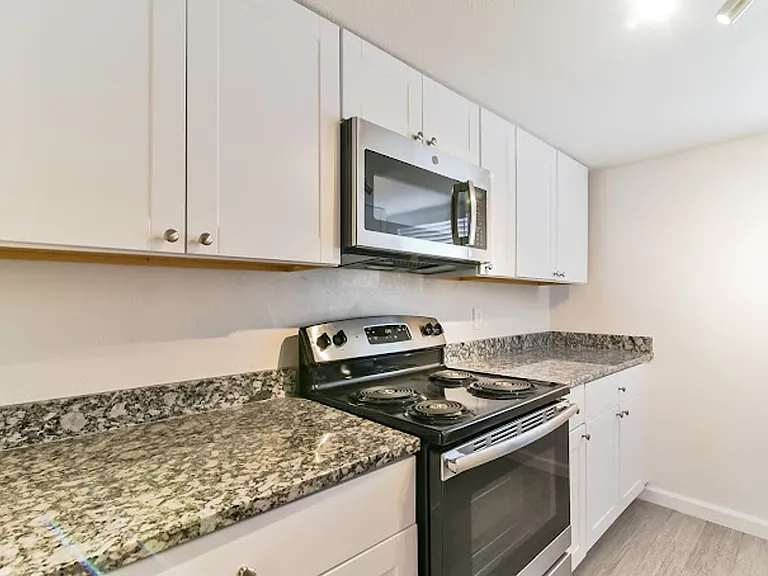 Sun Ridge Apartments — Photo 29