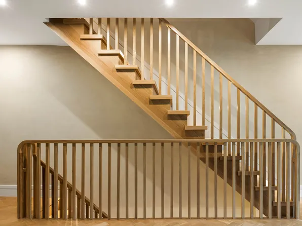 966 Bergen Street image 16 of 35