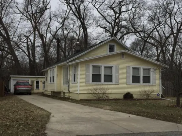 1529 Annie Ave NW, Grand Rapids, MI 49504