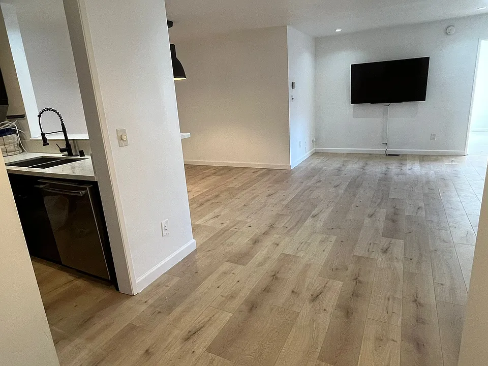358 S Gramercy Pl #311