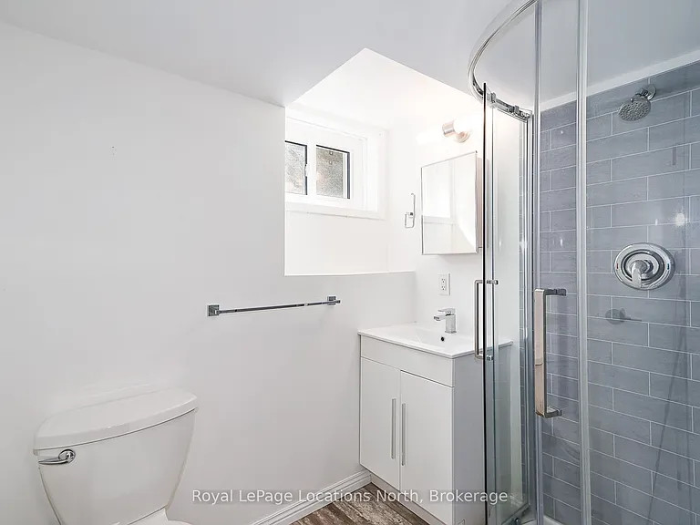 258 4th St W — Photo 20