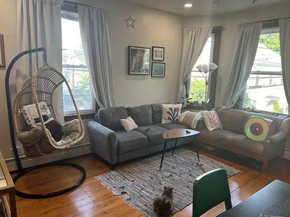 31 Tremont St APT 3, Cambridge, MA 02139