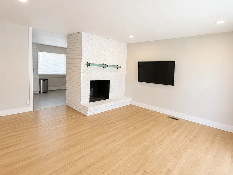 1010 Mason St — Photo 5