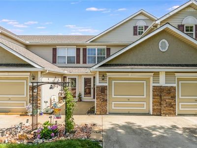 3223 SW Shadow Brook Dr, Blue Springs, MO, 64015