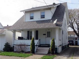 1056 W 27th St, Erie, PA 16508