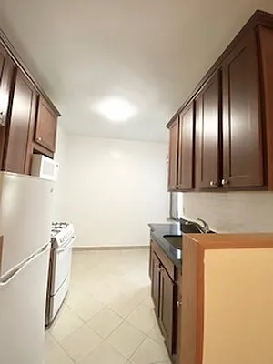 Rented by Axxess Realty Group | media 14