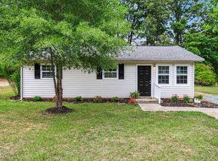 215 Torain St, Hillsborough, NC 27278