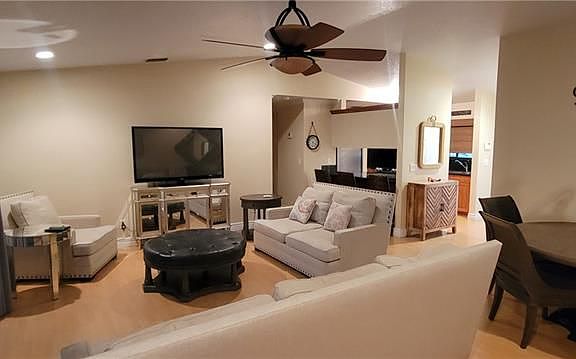 4th image of 6 Winchmore Ln