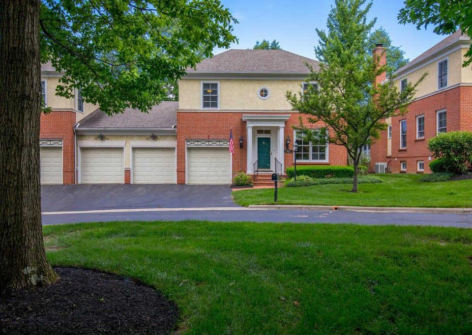 1st image of 1365 White Oak Ln