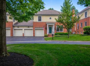1365 White Oak Ln, New Albany, OH 43054