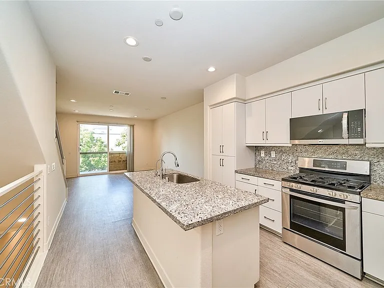 9040 Garvey Ave #3 — Photo 3