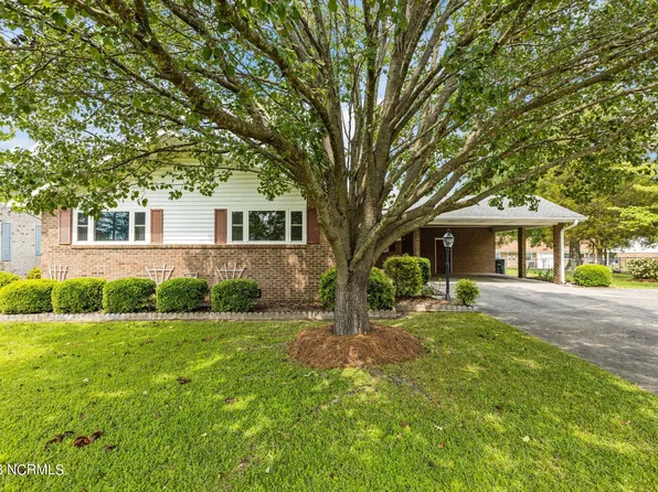 3931 N Hills Drive, Ayden, NC 28513