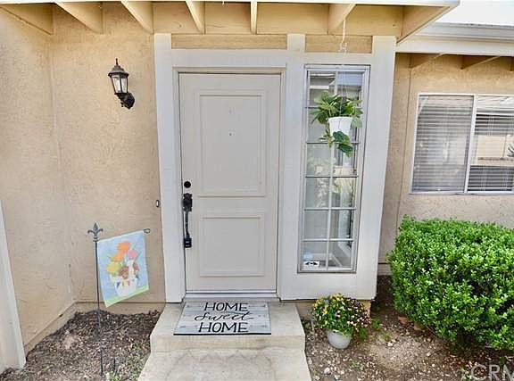 4th image of 1066 N La Breda St